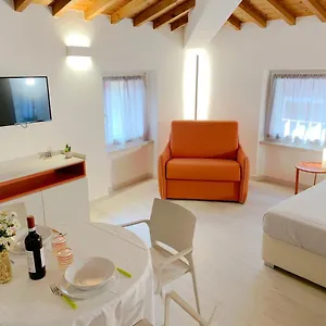 Ca' Gabri & Cici Apartment Garda (Verona)